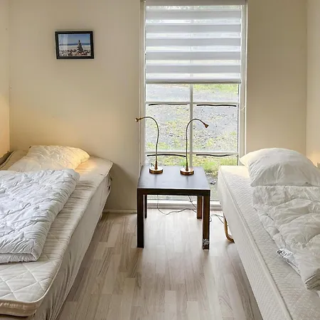 2 Bedroom Cozy In