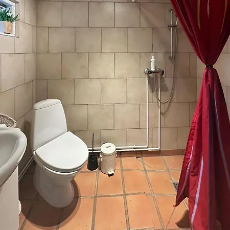 2 Bedroom Cozy In Hasle